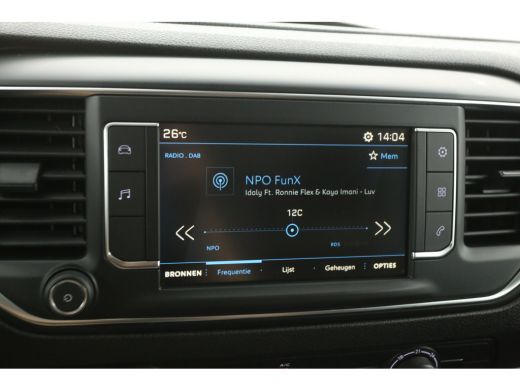 Peugeot Expert 2.0 BlueHDI 145PK L2H1 | Automaat | Airco | Cruise | Camera | Carplay | Parkeersens. ActivLease financial lease
