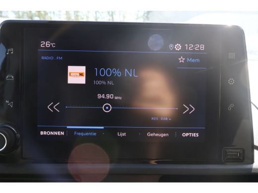 Peugeot Partner 1.2 PureTech 110pk S&S L1 Benzine 10dkm ActivLease financial lease