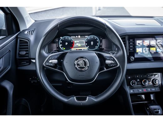 Skoda Karoq 1.5 TSI ACT Business Edition | Achteruitrijcamera | Lichtmetalen velgen 17" | Trekhaak uitklapbaar ActivLease financial lease