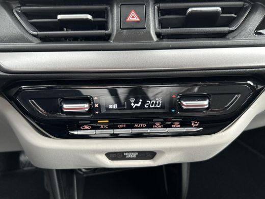 Suzuki Swift 1.2 Style Smart Hybrid ActivLease financial lease