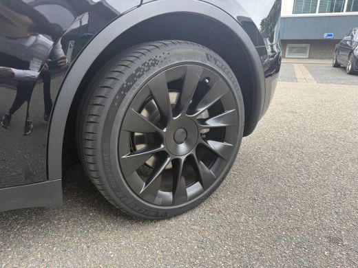 Tesla Model Y Long Range AWD 75 kWh VAN: 38.900,- VOOR: 35.877,- UW HERFSTVOORDEEL: 3.023,-|SOH 92%| ORIGINEEL ... ActivLease financial lease