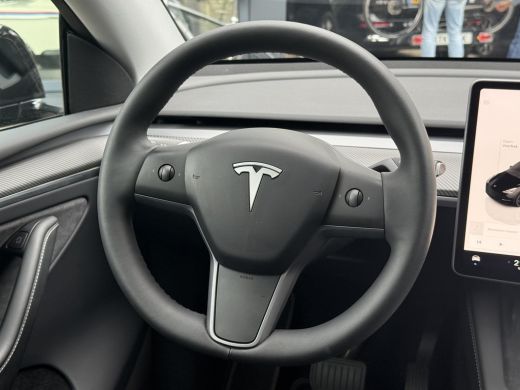 Tesla Model Y Long Range AWD 75 kWh VAN: 38.900,- VOOR: 35.877,- UW HERFSTVOORDEEL: 3.023,-|SOH 92%| ORIGINEEL ... ActivLease financial lease