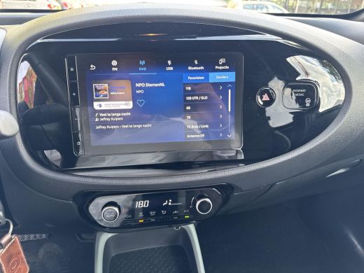 Toyota Aygo 1.0 VVT-i S-CVT Pulse | 06-10141018 Voor meer informatie ActivLease financial lease