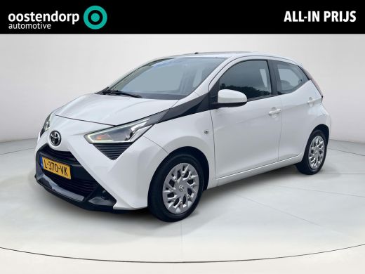 Toyota Aygo 1.0 VVT-i x-play | 5 deurs | Carplay | Navigatie | Parkeercamera | Leder stuurwiel | ActivLease financial lease