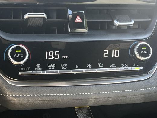 Toyota Corolla Touring Sports 2.0 Hybrid Premium | Elektrische klep | Lederen bekleding | 18 inch LM-velgen | Inparkeerhulp | ActivLease financial lease