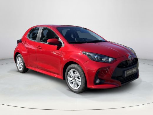 Toyota Yaris 1.5 Hybrid 115 Active | Emotional red premium lak | Nieuw uit voorraad leverbaar | ActivLease financial lease