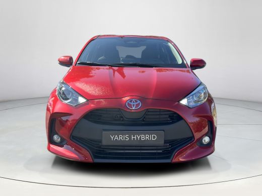 Toyota Yaris 1.5 Hybrid 115 Active | Emotional red premium lak | Nieuw uit voorraad leverbaar | ActivLease financial lease