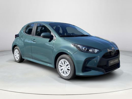 Toyota Yaris 1.5 Hybrid 115 Comfort | Forest green metallic | Nieuw uit voorraad leverbaar | ActivLease financial lease