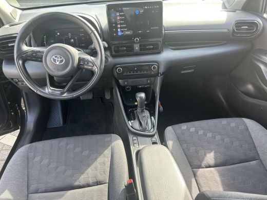 Toyota Yaris 1.5 Hybrid 115 Dynamic ActivLease financial lease