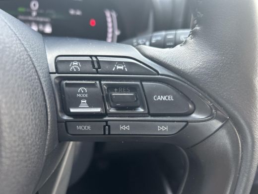 Toyota Yaris 1.5 Hybrid 115 Dynamic ActivLease financial lease