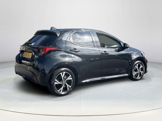 Toyota Yaris 1.5 Hybrid 115 Dynamic ActivLease financial lease