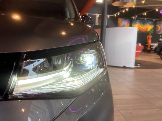 Volkswagen Caddy 2.0 TDI Style DSG | Trekhaak | Camera | LED Koplampen | Achteruitrijcamera | Airco (automatisch) ... ActivLease financial lease