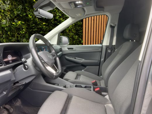 Volkswagen Caddy 2.0 TDI Style DSG | Trekhaak | Camera | LED Koplampen | Achteruitrijcamera | Airco (automatisch) ... ActivLease financial lease