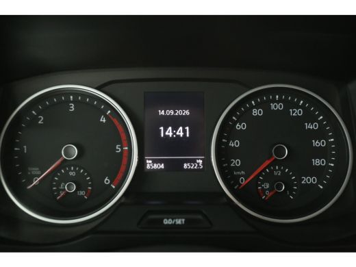Volkswagen Crafter 2.0 TDI L3H2 140PK | Airco | Camera | 3 Zits | Trekhaak | Carplay | Elektrpakket ActivLease financial lease