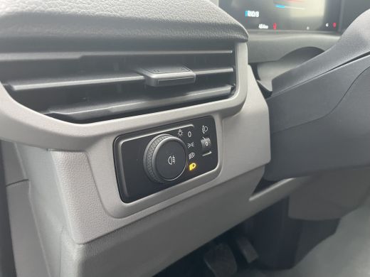 Volkswagen e-Transporter L1 64 kWh | 136PK | 9 Persoons | Trekhaak ActivLease financial lease