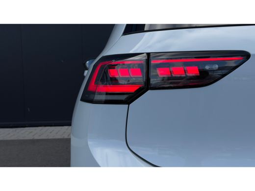 Volkswagen Golf 1.5 eHybrid GTE | Trekhaak | Blackstyle | Head-Up | Camera | ActivLease financial lease