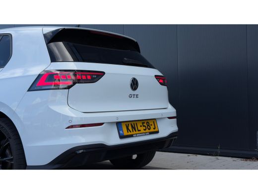 Volkswagen Golf 1.5 eHybrid GTE | Trekhaak | Blackstyle | Head-Up | Camera | ActivLease financial lease