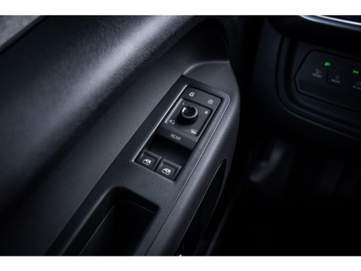 Volkswagen ID. Buzz GTX 340PK Limited Edition | 360 Camera | Dodehoek detectie | Lichtmetalen velgen 5-spaaks 21" ActivLease financial lease