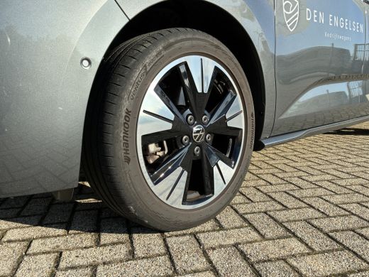 Volkswagen Multivan 1.5 eHybrid L2 Bulli Edition 4Motion 1.5 eHybrid L2 Bulli Edition 4Motion ActivLease financial lease