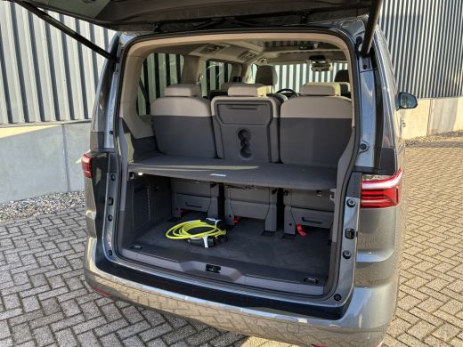 Volkswagen Multivan 1.5 eHybrid L2 Bulli Edition 4Motion 1.5 eHybrid L2 Bulli Edition 4Motion ActivLease financial lease