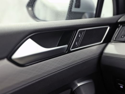 Volkswagen Passat Variant 1.4 TSI PHEV GTE 218Pk Automaat (APPLE CARPLAY, SOH 88,9%, GROOT NAVI, CAMERA, TREKHAAK, ... ActivLease financial lease