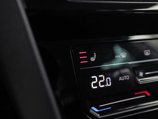 Volkswagen Passat Variant 1.4 TSI PHEV GTE 218Pk Automaat (APPLE CARPLAY, SOH 88,9%, GROOT NAVI, CAMERA, TREKHAAK, ... ActivLease financial lease