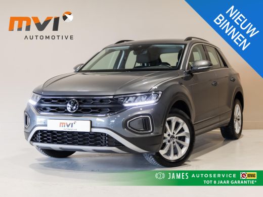 Volkswagen T-Roc 1.0 TSI Life Business / 110pk / Trekhaak / Stoelverwarming / NAP / Dealer onderhouden / ActivLease financial lease