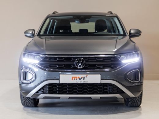 Volkswagen T-Roc 1.0 TSI Life Business / 110pk / Trekhaak / Stoelverwarming / NAP / Dealer onderhouden / ActivLease financial lease