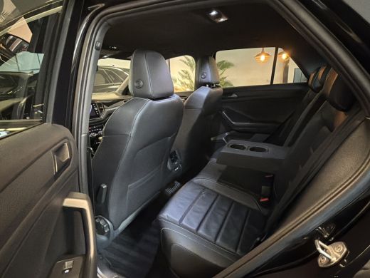 Volkswagen T-Roc R 2.0 TSI 300PK DSG 4MOTION R-SPORT LEDER/CAMERA/NAVI/VIRTUAL ActivLease financial lease