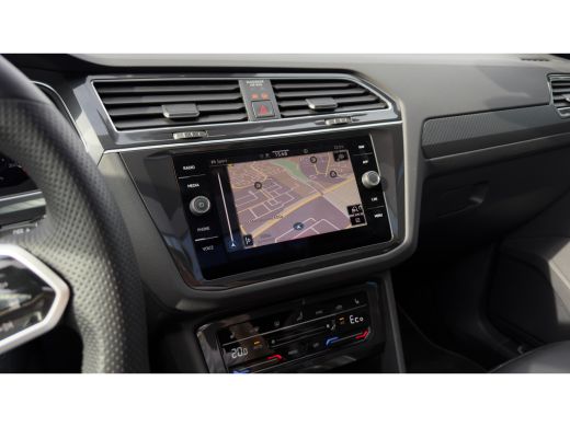 Volkswagen Tiguan 1.4 TSI eHybrid R-Line Business | Achteruitrijcamera | Adaptief demping systeem | Cruise control ... ActivLease financial lease