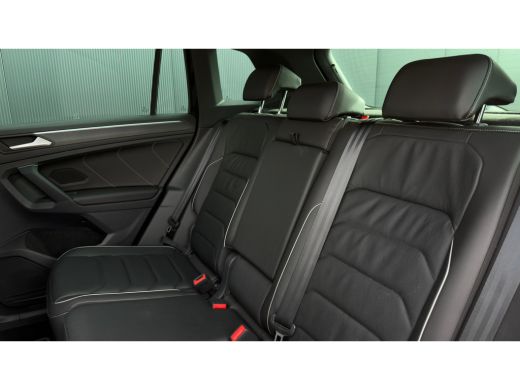 Volkswagen Tiguan 1.4 TSI eHybrid R-Line Business | Achteruitrijcamera | Adaptief demping systeem | Cruise control ... ActivLease financial lease