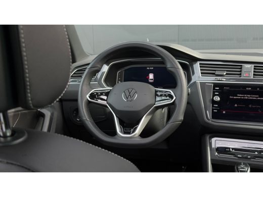 Volkswagen Tiguan 1.4 TSI eHybrid R-Line Business | Achteruitrijcamera | Adaptief demping systeem | Cruise control ... ActivLease financial lease
