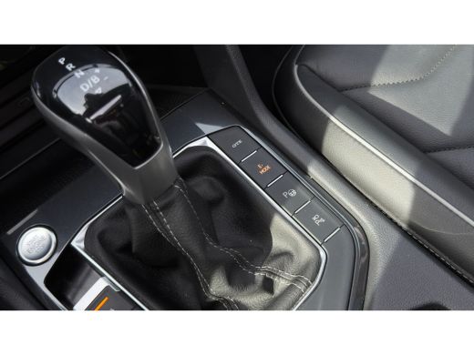 Volkswagen Tiguan 1.4 TSI eHybrid R-Line Business | Achteruitrijcamera | Adaptief demping systeem | Cruise control ... ActivLease financial lease