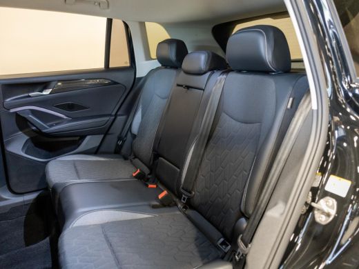 Volkswagen Tiguan 1.5 eTSI Life Edition / 130pk / Rondomzicht camera / Dodehoek assistent / Stoelverwarming / ActivLease financial lease