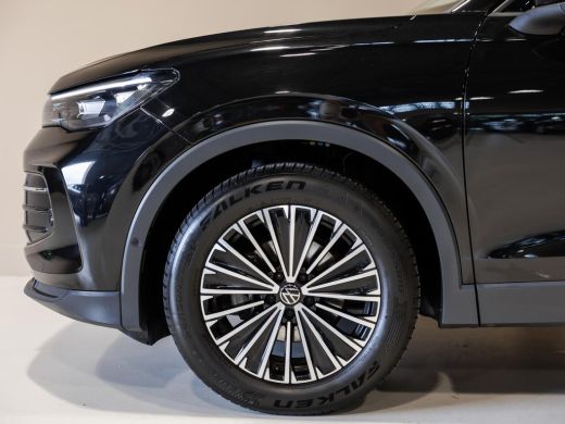 Volkswagen Tiguan 1.5 eTSI Life Edition / 130pk / Rondomzicht camera / Dodehoek assistent / Stoelverwarming / ActivLease financial lease