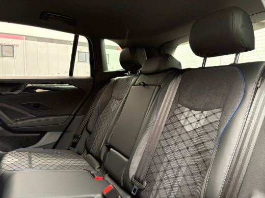 Volkswagen Tiguan R-Line Edition - eHybrid | 'App-Connect' draadloze smartphone integratie | Automatische afstandsr... ActivLease financial lease