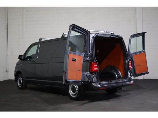 Volkswagen Transporter 2.0 TDI L2 H1 Airco ActivLease financial lease