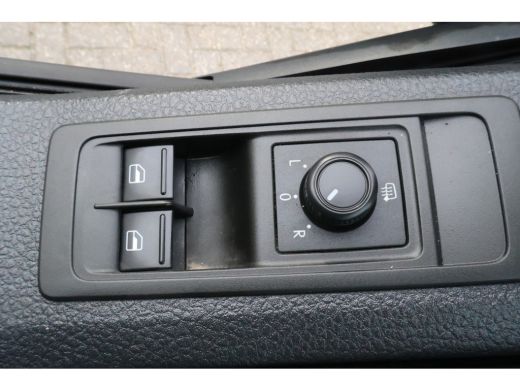 Volkswagen Transporter 2.0 TDI L2 H1 Airco ActivLease financial lease