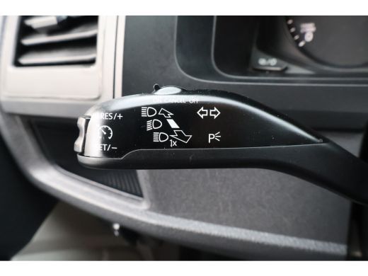 Volkswagen Transporter 2.0 TDI L2 H1 Airco ActivLease financial lease