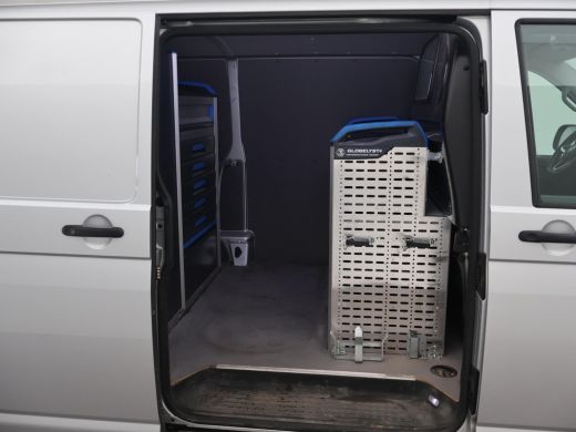 Volkswagen Transporter 2.0 TDI L2H1 150 PK DSG AUT. + WP INRICHTING | GLOBELYST 4 | STANDKACHEL | ADAPTIVE CRUISE | CARP... ActivLease financial lease
