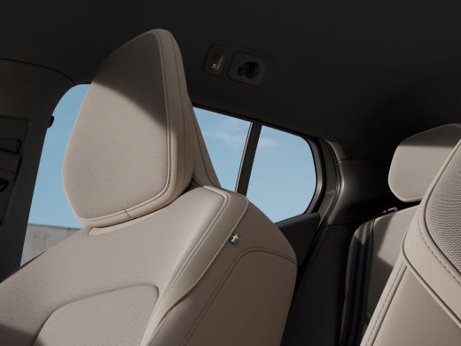 Volvo  EX30 P5 Long Range Plus Europa 69 kWh | Achteruitrijcamera | Dodehoekdetectie met correctie | Driver A... ActivLease financial lease