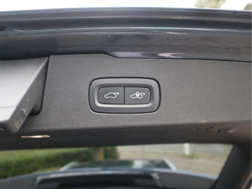 Volvo  V60 2.0 B3 Plus Bright Navi / Carplay / Stoel-Stuurverw / Elek Trekhaak / Camera / Stoelmemory / BTW ... ActivLease financial lease