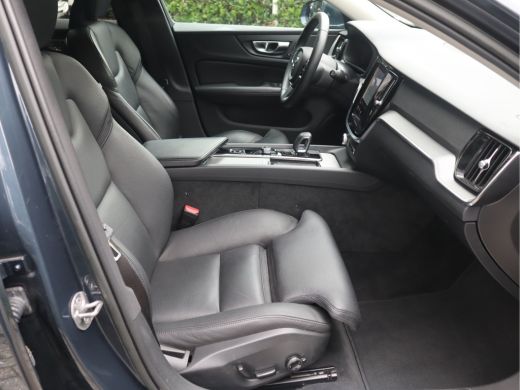 Volvo  V60 2.0 B3 Plus Bright Navi / Carplay / Stoel-Stuurverw / Elek Trekhaak / Camera / Stoelmemory / BTW ... ActivLease financial lease