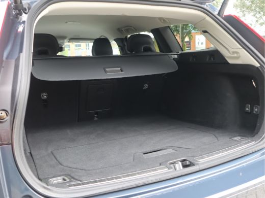 Volvo  V60 2.0 B3 Plus Bright Navi / Carplay / Stoel-Stuurverw / Elek Trekhaak / Camera / Stoelmemory / BTW ... ActivLease financial lease