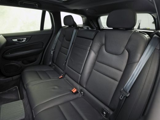 Volvo  V60 2.0 T6 Twin Engine AWD R-Design 340Pk Automaat (PANORAMADAK, APPLE CARPLAY, HARMAN/KARDON, CAMERA... ActivLease financial lease