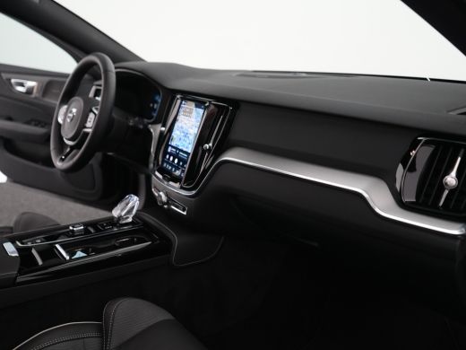 Volvo  V60 T8 Recharge AWD Plus Dark | 455pk | Head-Up | 360&deg; | Panoramadak | Harman/Kardon | Sportstoel | N... ActivLease financial lease