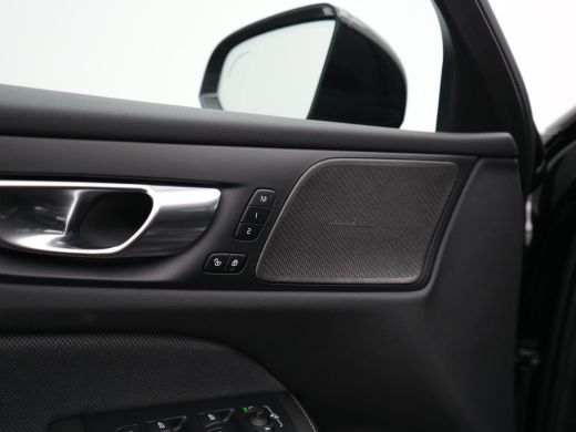Volvo  V60 T8 Recharge AWD Plus Dark | 455pk | Head-Up | 360&deg; | Panoramadak | Harman/Kardon | Sportstoel | N... ActivLease financial lease
