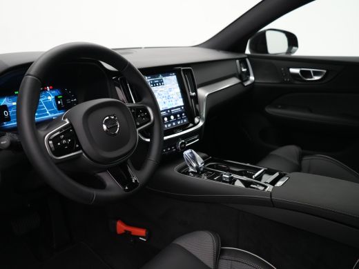 Volvo  V60 T8 Recharge AWD Plus Dark | 455pk | Head-Up | 360&deg; | Panoramadak | Harman/Kardon | Sportstoel | N... ActivLease financial lease