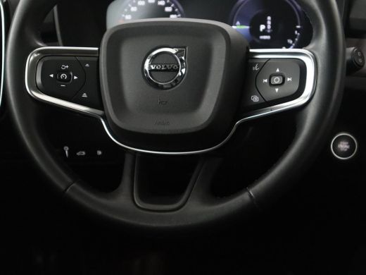 Volvo  XC40 | SOH 87,6% | Panoramadak | Trekhaak | Leder | Stuur/stoel verwarming | Harman/kardon | Adaptive ... ActivLease financial lease