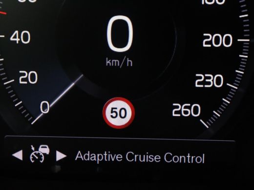 Volvo  XC40 | SOH 87,6% | Panoramadak | Trekhaak | Leder | Stuur/stoel verwarming | Harman/kardon | Adaptive ... ActivLease financial lease